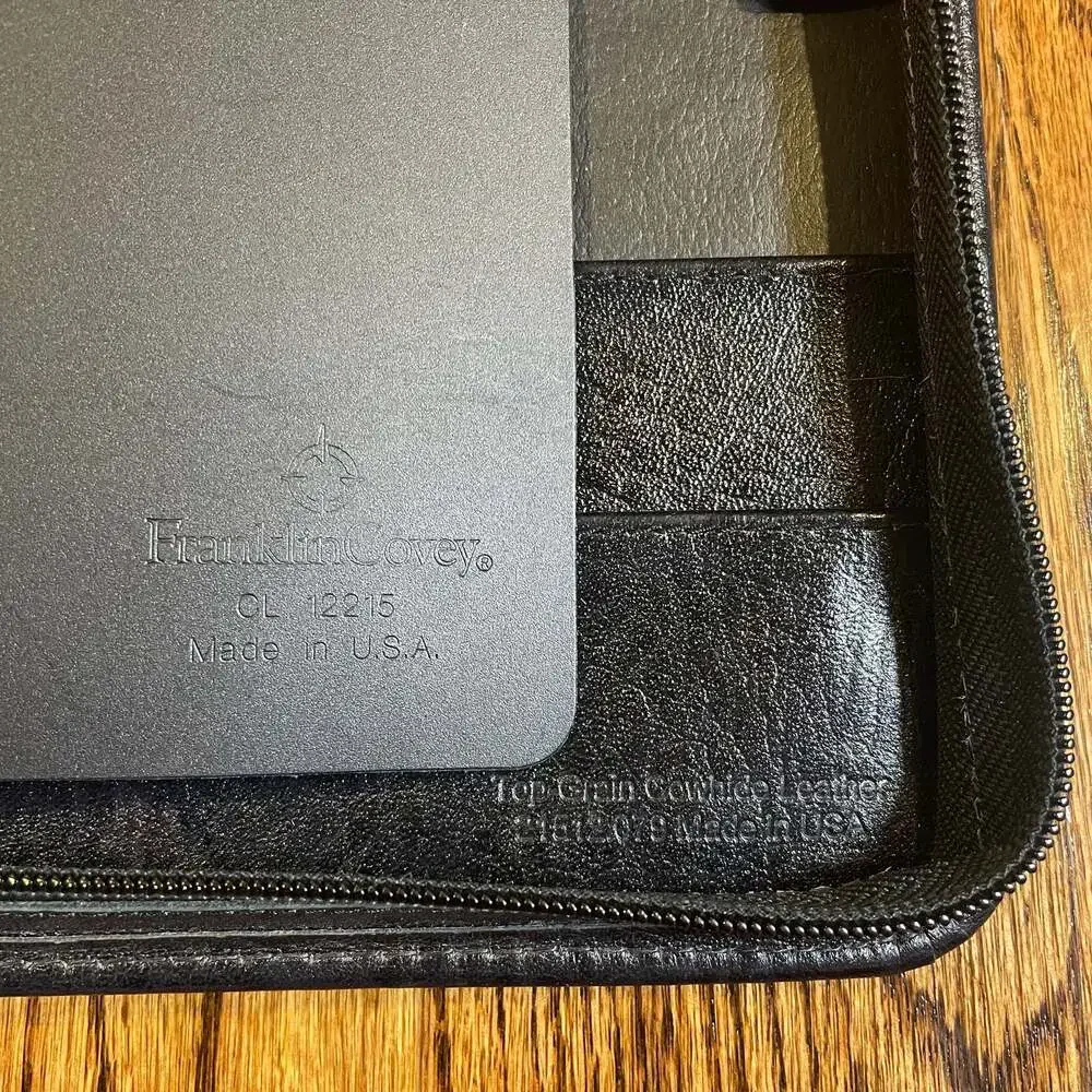 Franklin Covey Top Grain Cowhide Leather 7-Ring Zipper Planner Organizer